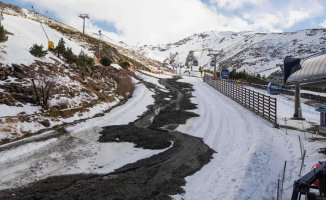 Sierra Nevada reopens after suffering a mud flood that destroyed several ski slopes