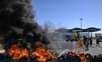 Farmer protests cut off Valencian roads and access to the port of Castellón