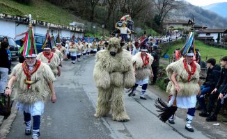 Basque rural carnivals, spectacular rituals that do not want to die of success