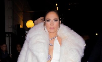 Jennifer Lopez joins the 'Mob Wife' style with the most spectacular jewel dress