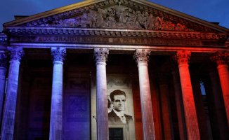 Macron pays tribute to foreign heroes of the resistance at the Pantheon