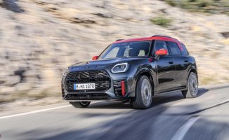 New Countryman JCW: 300 HP for the most powerful and rogue version of the least Mini of all