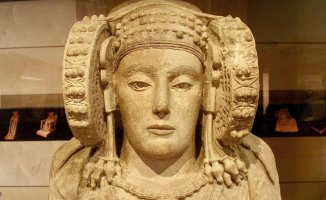 Goddess, queen, noble? The mysteries of the Lady of Elche and her "singular destiny"