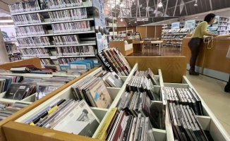 The PSC of Badalona reports a lack of staff in the Sant Roc Library