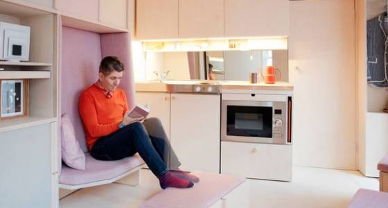 Cab office turned into 139 sq. ft. micro-apartment with convertible furniture (Video)