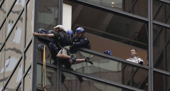 Man who climbed Trump Tower reportedly pleads guilty