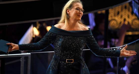 Meryl Streep Gets Oscars Standing Ovation Before Awards Are Even Announced