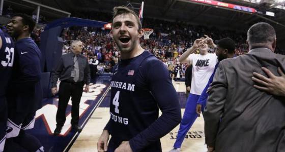 Mika leads BYU to upset of No. 1 Gonzaga