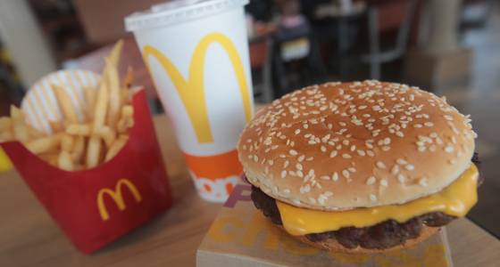 They're not lovin' it: L.A. school resolution would ban McDonald's school fundraisers