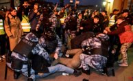 More than a thousand arrested in Russia for protests against Putin's military mobilization