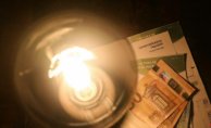 The wholesale price of electricity drops 17% tomorrow to 83.84 euros/MWh
