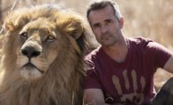 "The Lion Whisperer": Kevin Richardson's secret to living with hyenas, lions and wild leopards