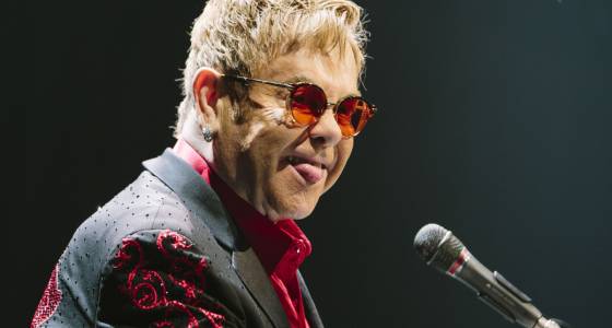 ‘Potentially deadly’ infection forces Elton John to cancel concerts | Toronto Star